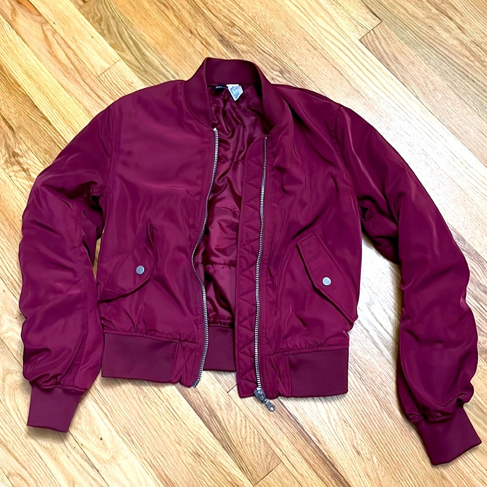 Divided H &M maroon jacket light puff zipper 2 pockets